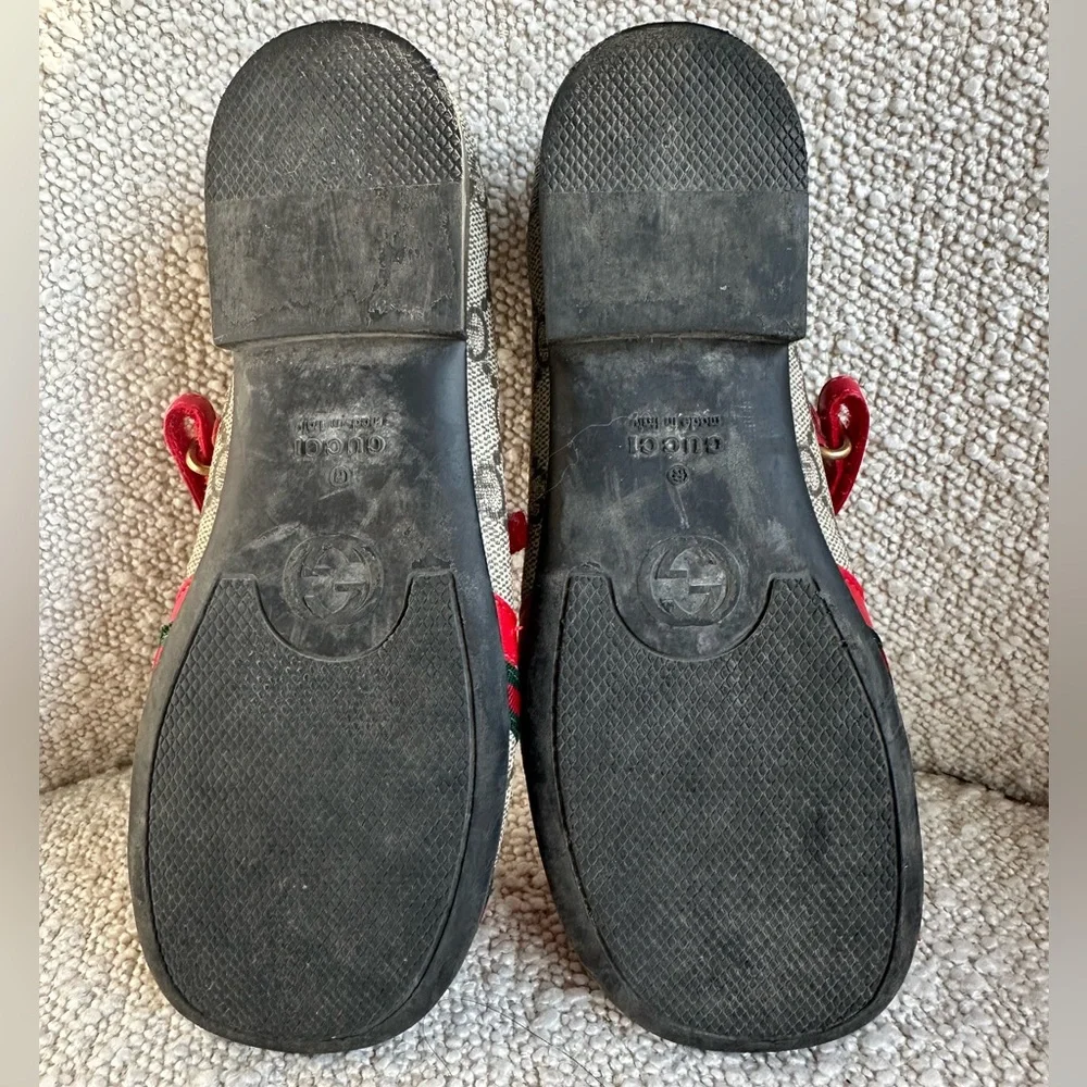 GUCCI ballet shoes with red bow size 31